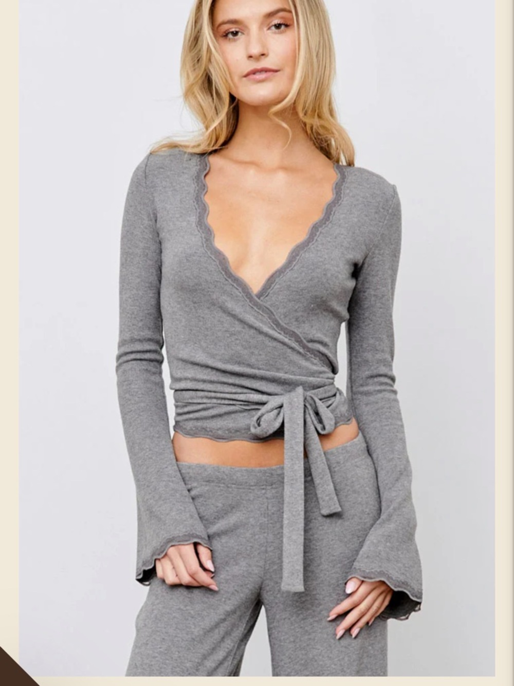 Phe phe wrap top